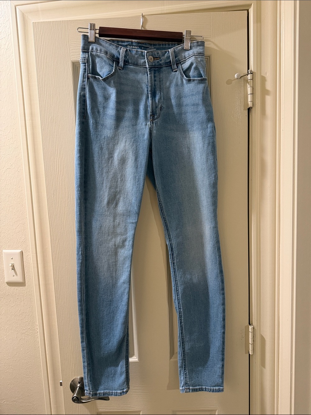 Old Navy Light Blue Straight-Leg Jeans